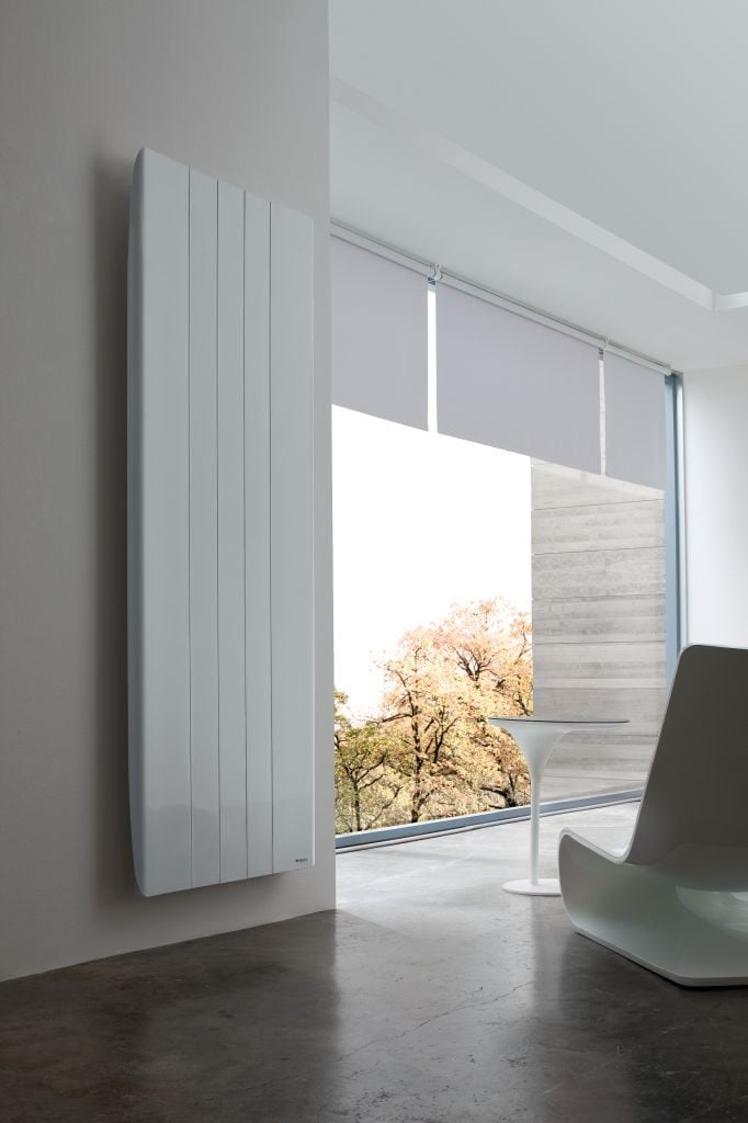 Needo R Line Vertical electric radiator